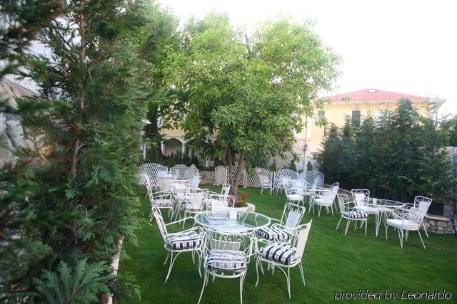 The Aigli Hotel Lefkáda Restaurante foto